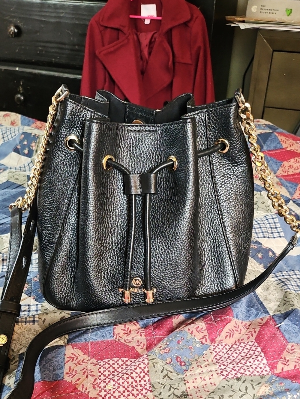 Michael Kors Black Leather Drawstring Bucket -small Flaw On Strap See Pictues